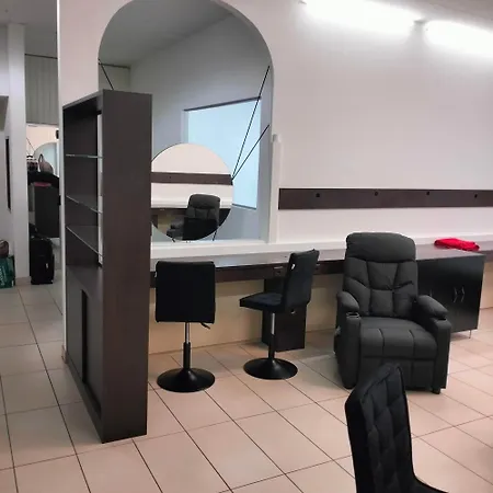 Apartment Business And Jacouzzi In